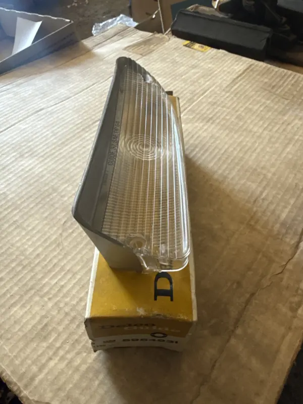 Oldsmobile 1964 F85 442 NOS vänster