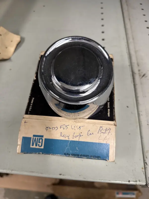 NOS 1965 f85 kofångardel