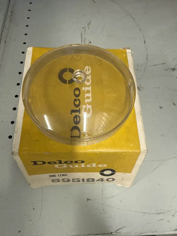 NOS 1961 Fog light glas Cadillac 1961