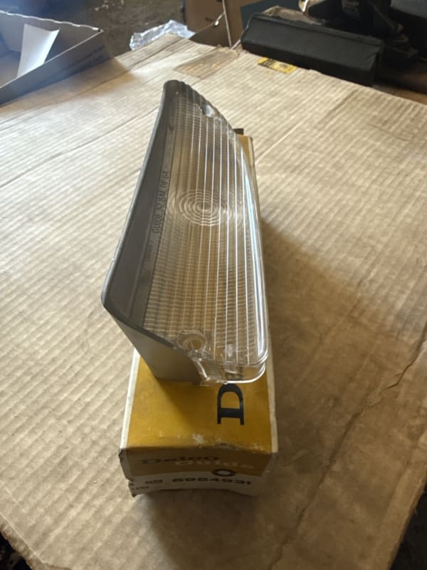 Oldsmobile 1964 F85 442 NOS vänster