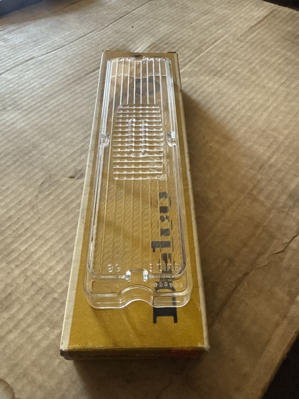 Parkljusglas NOS Cadillac 1968